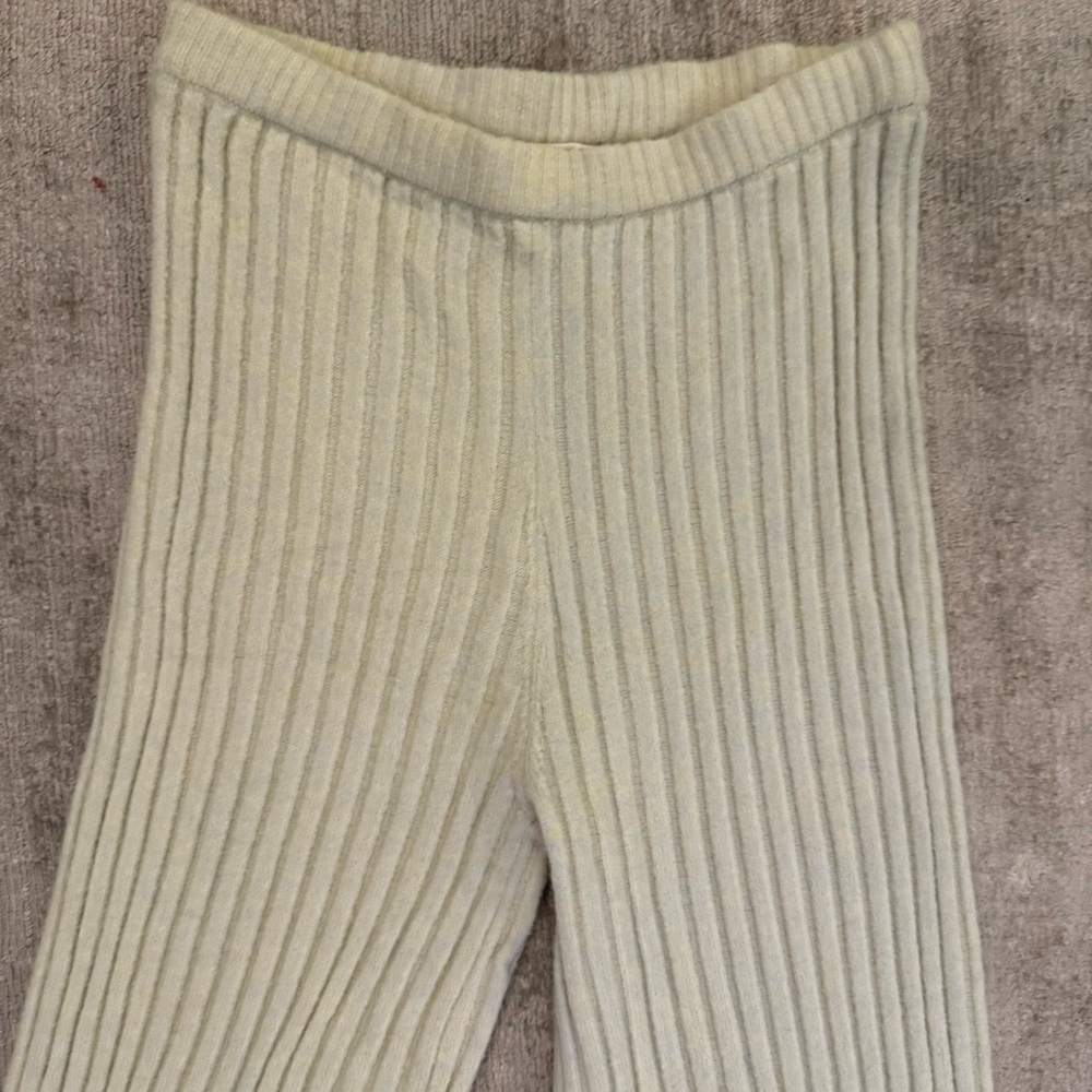 Wayf Ribbed Knit - Picture 2 of 6